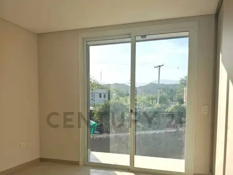 Chuquisaca 1000, Piso 0