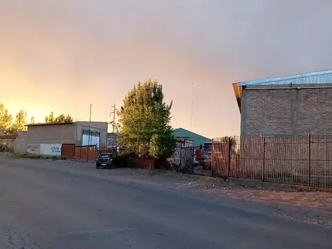 Galpon en Alquiler en Centenario, USD 3.500