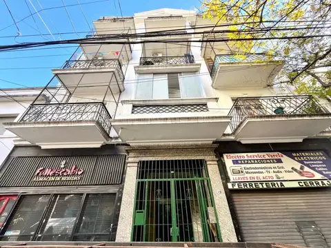 Avenida Varela 100