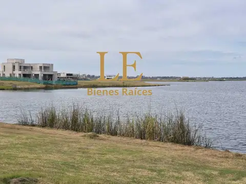 Puertos Del Lago 100