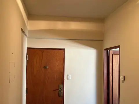 General Paz 100, Piso 8