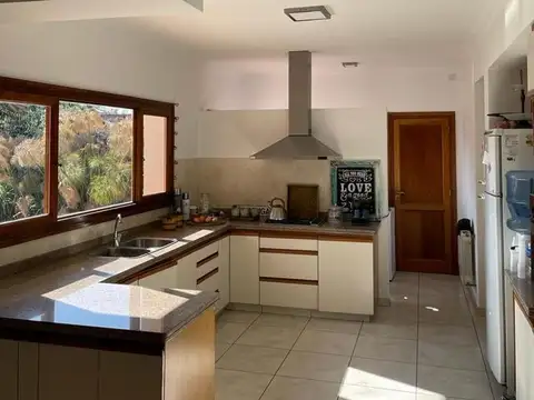 Propiedad en venta sobre calle Catamarca al 1600