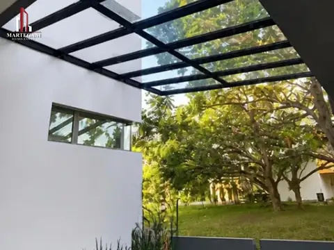 Casa 6 ambientes con 3 baños