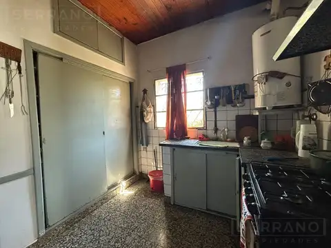 Casa 4 ambientes con 1 baño