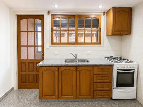 Casa en Alquiler en Ramos Mejia Sur, $ 700.000