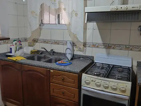 DEPARTAMENTO 4 AMBIENTES TIPO DÚPLEX EN PH – APTO VIVIENDA Y USO PROFESIONAL. ARENALES 92 AVELLANEDA.
