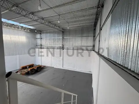 ALQUILER | GALPONES | 200 M² CUBIERTOS | AV. LURO