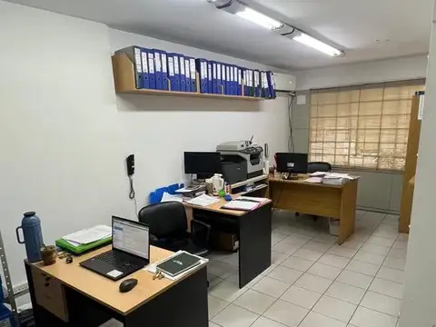 Local centrico en excelente ubicacion opcion cochera