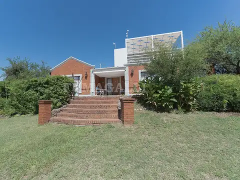 EXCELENTE COMPLEJO TURISTICO UBICADO EN TRASLASIERRA - VILLA CURA BROCHERO