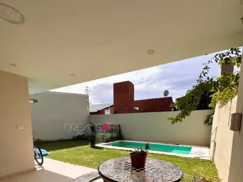 Urmenio del Carmen Figueroa 2200