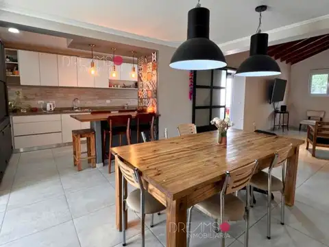 Casa en Venta en Neuquén, USD 285.000