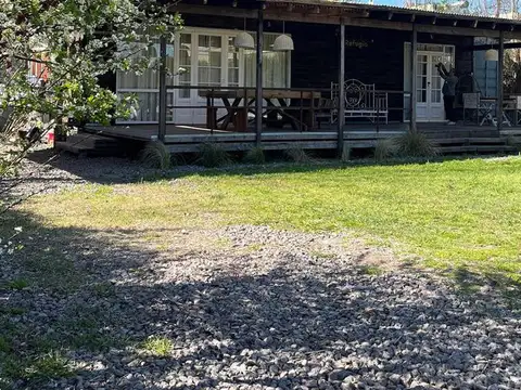 José Hernández e/ Pasco y Santo Vega