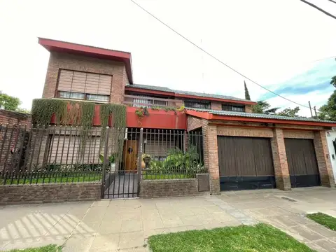 VENTA CASA 5 AMB.SAN MIGUEL C/PATIO Y 2 COCHERAS