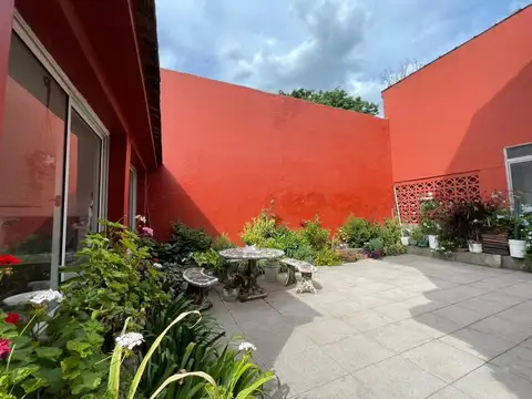 VENTA CASA 5 AMB.SAN MIGUEL C/PATIO Y 2 COCHERAS