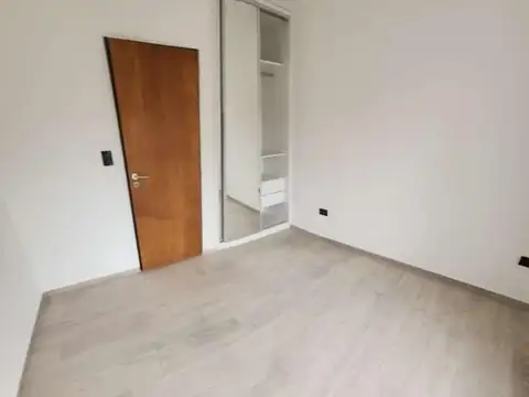 Depto Tipo Casa 3 ambientes con 2 baños
