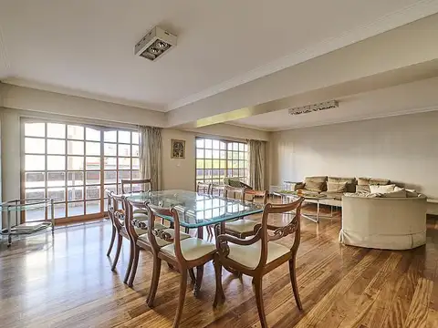 Alberdi Juan Bautista Av. al 1000