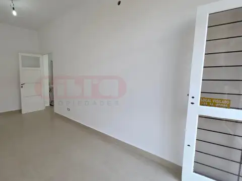 Local en Alquiler en Martinez Santa Fe / Fleming, $ 800.000