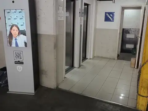 Cochera en San Telmo (bajas expensas)