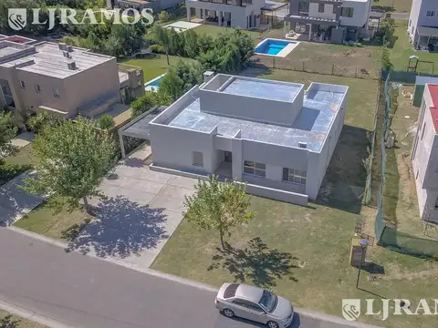 Casa en Venta al Este