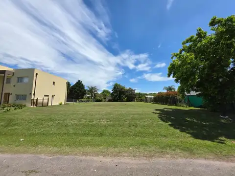 Adg. Lote En Boulevard Central En Cardales Village