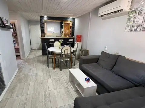 VENTA CASA 3 AMB CON PATIO Y PILETA - SPEGAZZINI