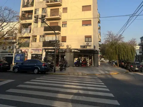 MONOAMBIENTE AL FRENTE