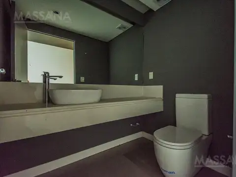 Oficina en Alquiler al Sur