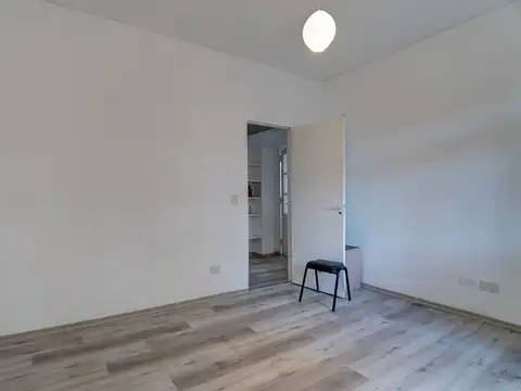 Depto Tipo Casa en Venta en Villa General Mitre, USD 195.000