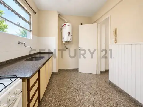 Aristobulo del Valle 1200, Piso 1