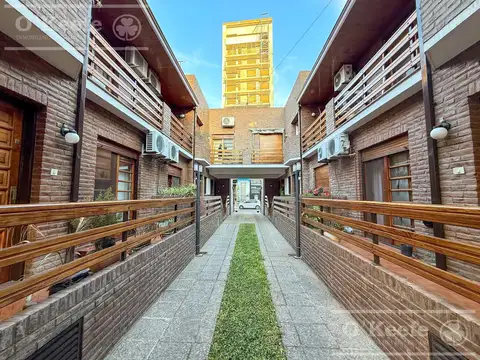 Duplex en Venta 4 amb en Bernal Centro con cochera - Don Bosco  57