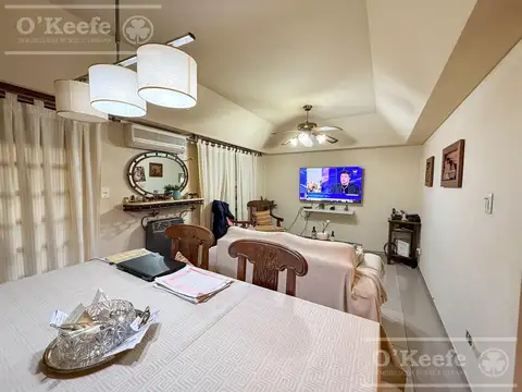 Duplex en Venta de 4 ambientes en Bernal centro