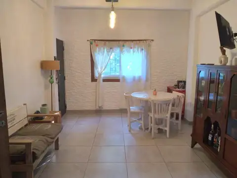 PH 3 ambientes con patio, muy buen estado