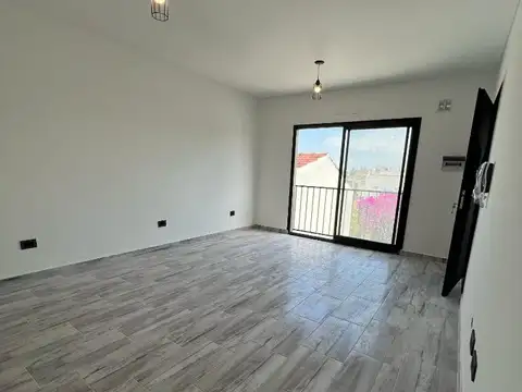 Departamento en Venta en Ramos Mejia, USD 58.000