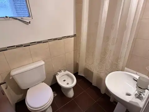 Impecable 3 Ambientes con Patio