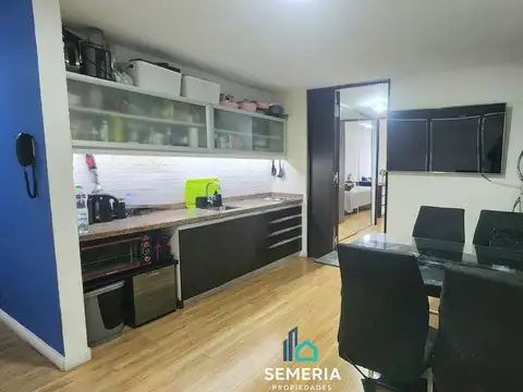 VENTA - OFICINA - BALVANERA - LUMINOSA