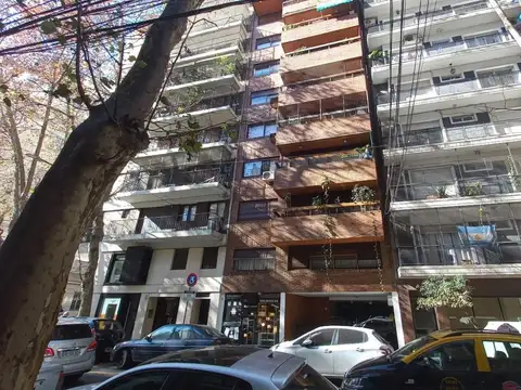 Larrea 1200, Piso 8