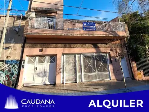 PH dos ambientes con terraza en alquiler en Ramos Mejia