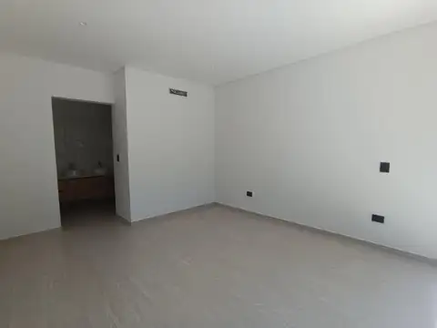 Casa en venta - 4 Dormitorios 6 Baños - Pinamar