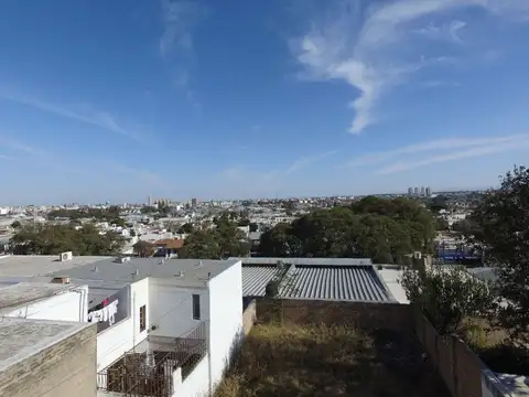 Julian Castaño 2100