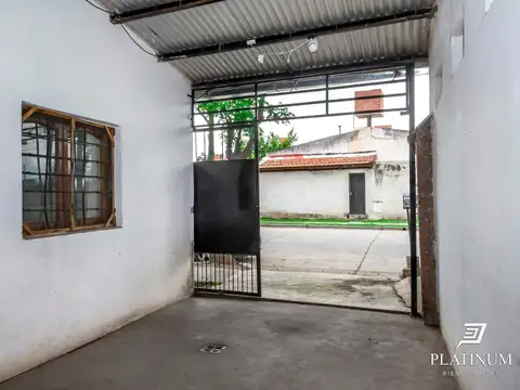 Casa en Venta con 1 cochera