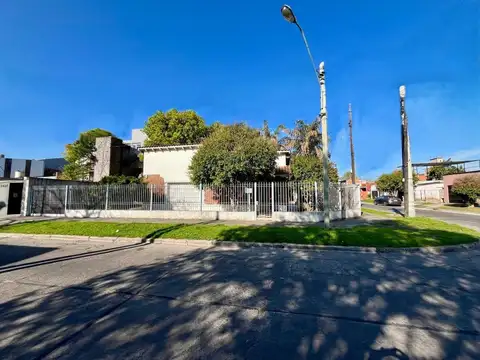 Galpón en Venta en Castelar Norte, Castelar