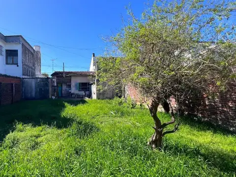 Venta Casa 3 ambientes con Parque y Garage Permuta