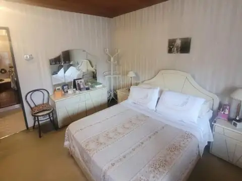 Casa 6 ambientes con 3 baños