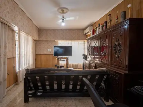 Se vende casa con gran terreno en Santa Fe