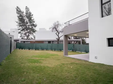 Casa en Venta al Oeste