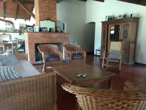 Casa en Praderas de Luján , es una Planta!