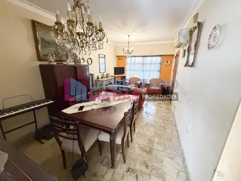 Depto Tipo Casa en Venta en Villa del Parque, USD 260.000