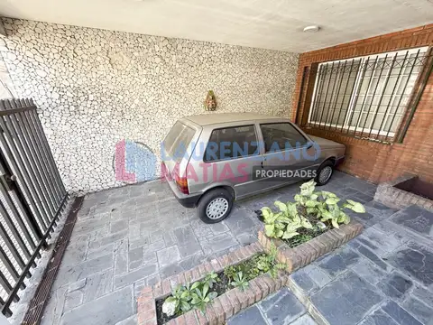 Depto Tipo Casa en Venta de 5 ambientes