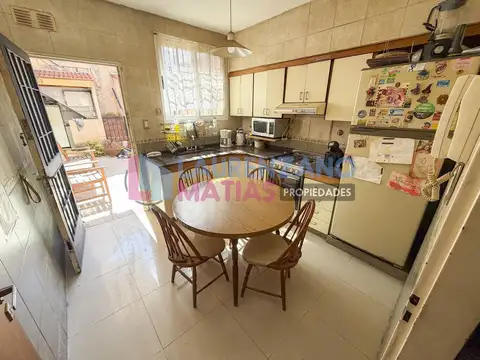 Depto Tipo Casa 5 ambientes con 3 baños