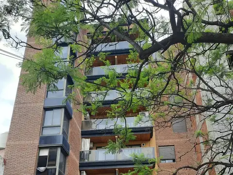 Avenida J. M. de Pueyrredón 800